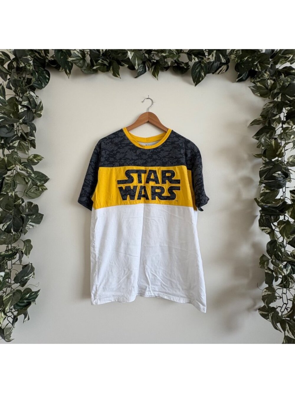 Disney Star Wars Short Sleeve Scoop Neck Graphic Shirt Multi Men’s Size L